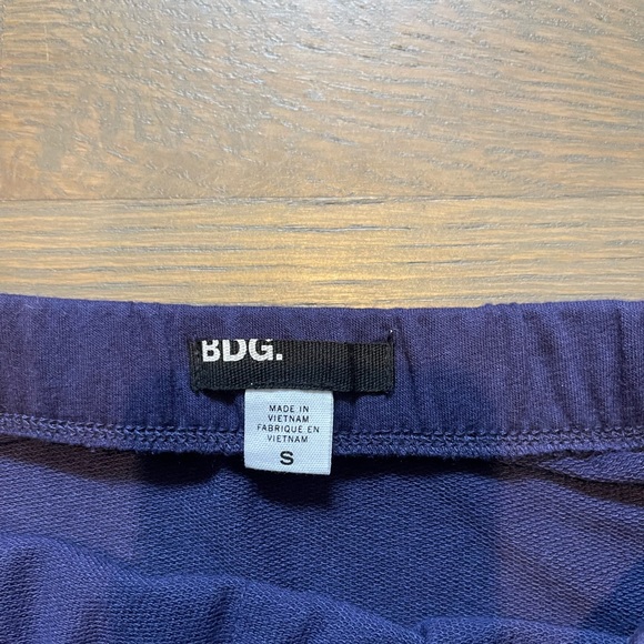 Size S Urban Outfitter’s BDG purple mini skirt with pockets - Picture 2 of 4